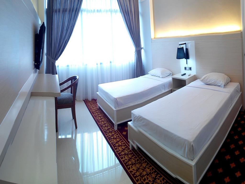 Hotel Sandjaja باليمبانغْ الغرفة الصورة