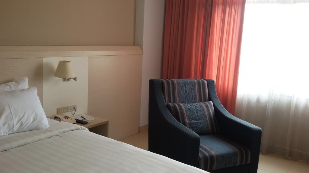 Hotel Sandjaja باليمبانغْ المظهر الخارجي الصورة